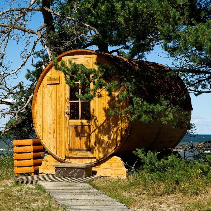 rund formet Sauna under et træ